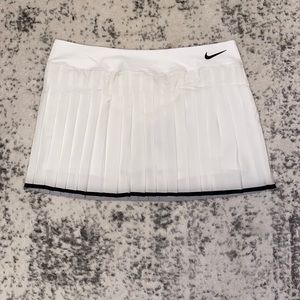 NikeCourt Victory Tennis Skirt